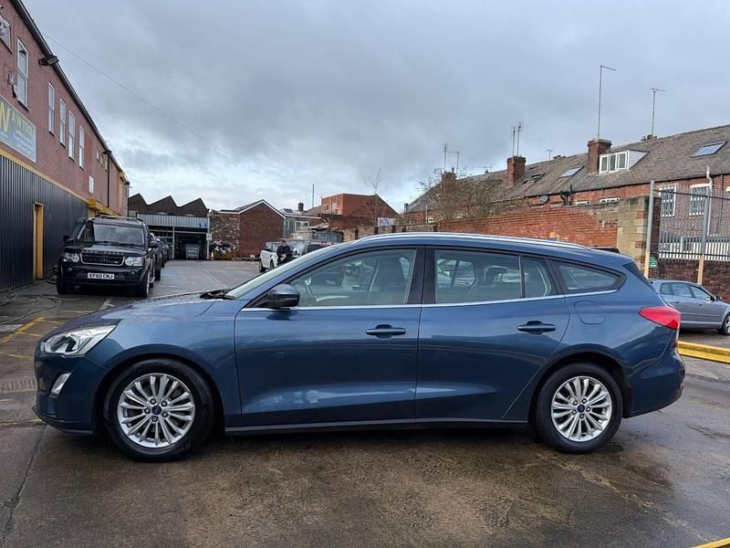 Used Ford Focus Titanium 2018 Blue Estate