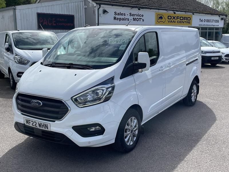 Used Ford Transit Custom Limited 130 HP (95 kW) 2022 White Van