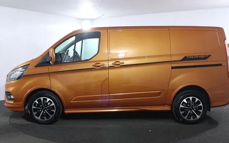 Used Ford Transit Custom Sport 185 HP (136 kW) 2019 Van