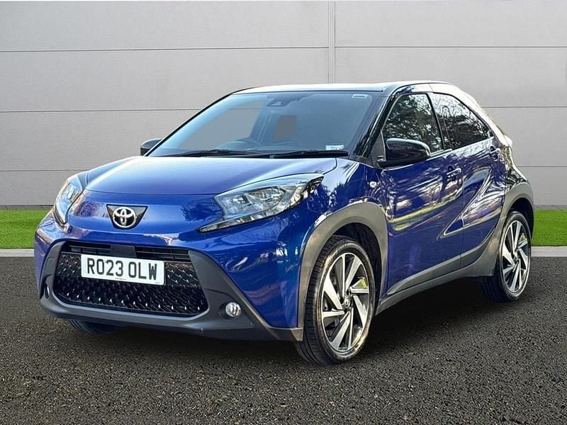 Used Toyota Aygo X 72 HP (52 kW) 2023 Blue SUV