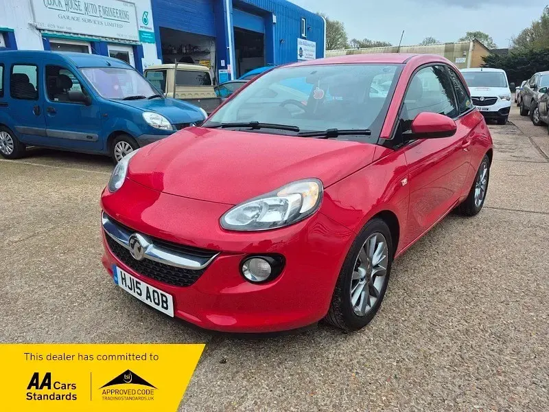 Begagnad Vauxhall Adam Jam 70 HK (51 kW) 2015 Röd Halvkombi