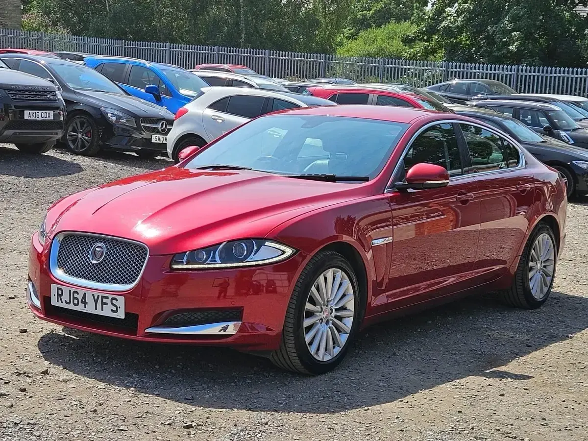 Used Jaguar XF Luxury 2015 Red Sedan