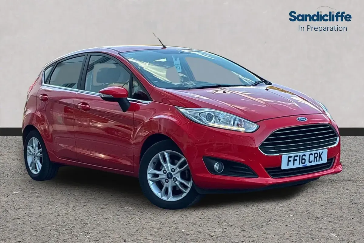 Used Ford Fiesta Zetec 100 HP (73 kW) 2017 Hatchback