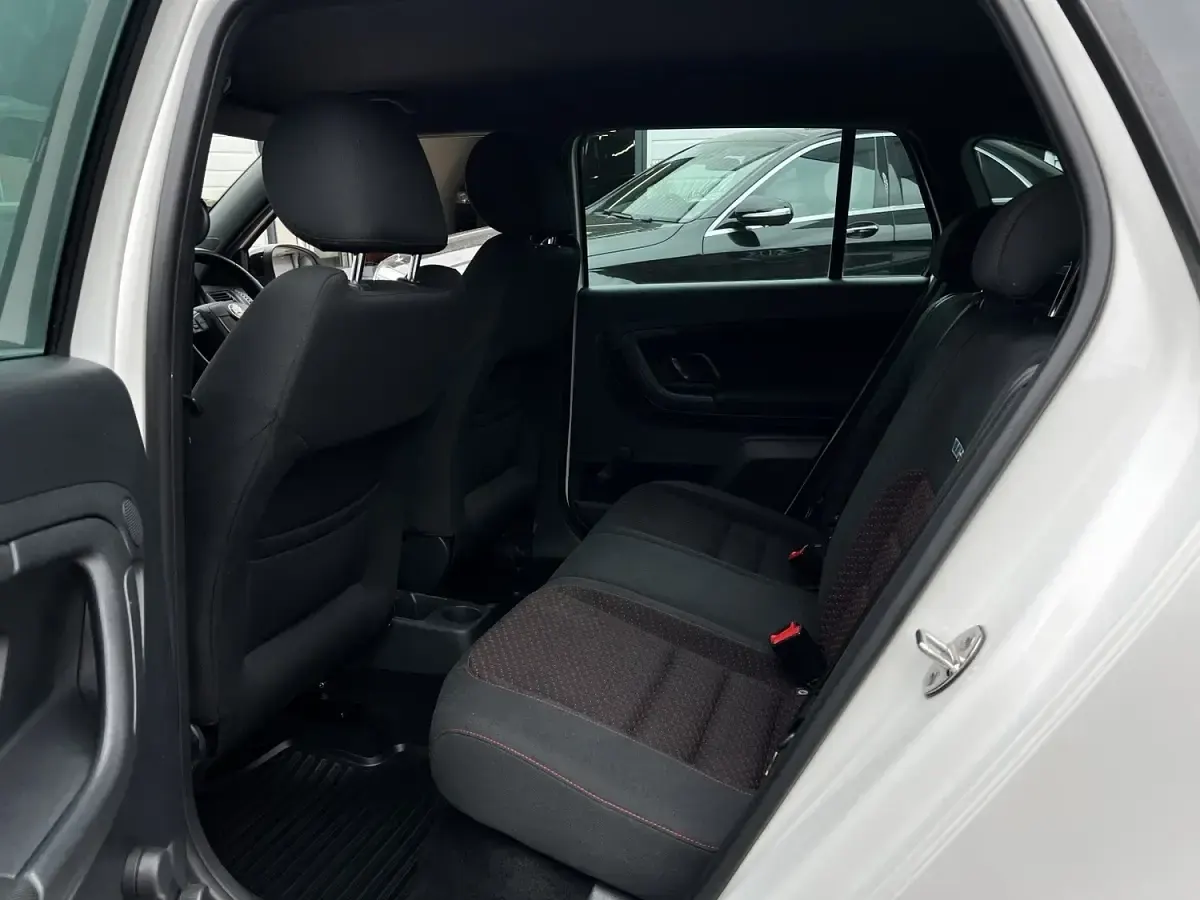 Used Skoda Fabia vRS 180 HP (132 kW) 2011 White Estate