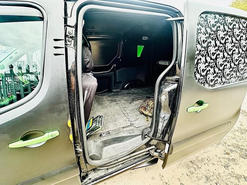 Used Citroën Berlingo 2015 Black MPV