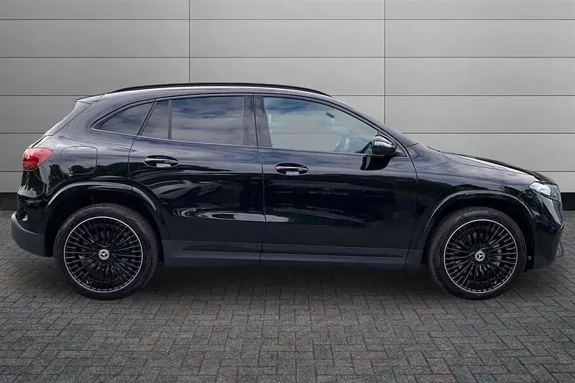 Begagnad Mercedes EQA250+ Urban 139 kW (190 HK) 2025 Svart SUV