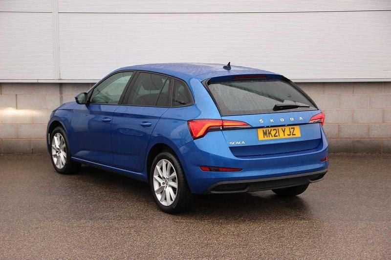Used Skoda 110 R SE L 81 HP (59 kW) 2021 Race blue metallic Estate
