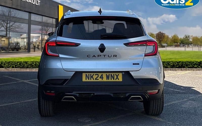 Second-hand Renault Captur Engineered 143 CP (105 kW) 2024 Gri SUV