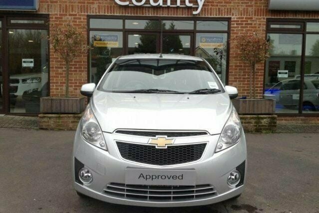 Used Chevrolet Spark 2010 Hatchback