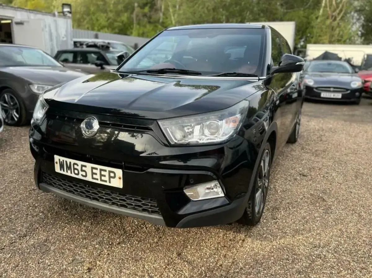 Used SsangYong Tivoli 128 HP (94 kW) 2015 Black SUV