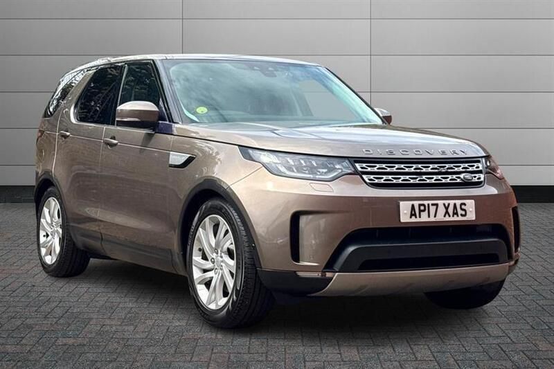 Kaikoura stone Used 2017 Land Rover Discovery 5 HSE SUV | £20,495 (Good price) - Image 1/4