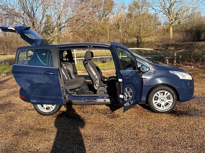 Used Ford B-MAX Zetec 2013 Blue MPV