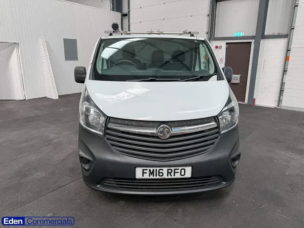 Used Vauxhall Vivaro S 90 HP (66 kW) 2016 White