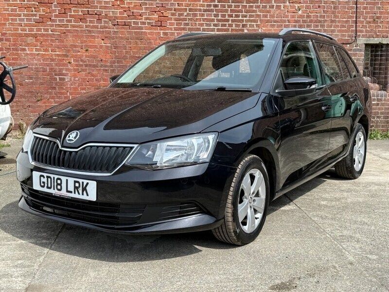 Black Used 2018 Skoda Fabia SE Estate | £7,280 (Good price) - Image 1/4