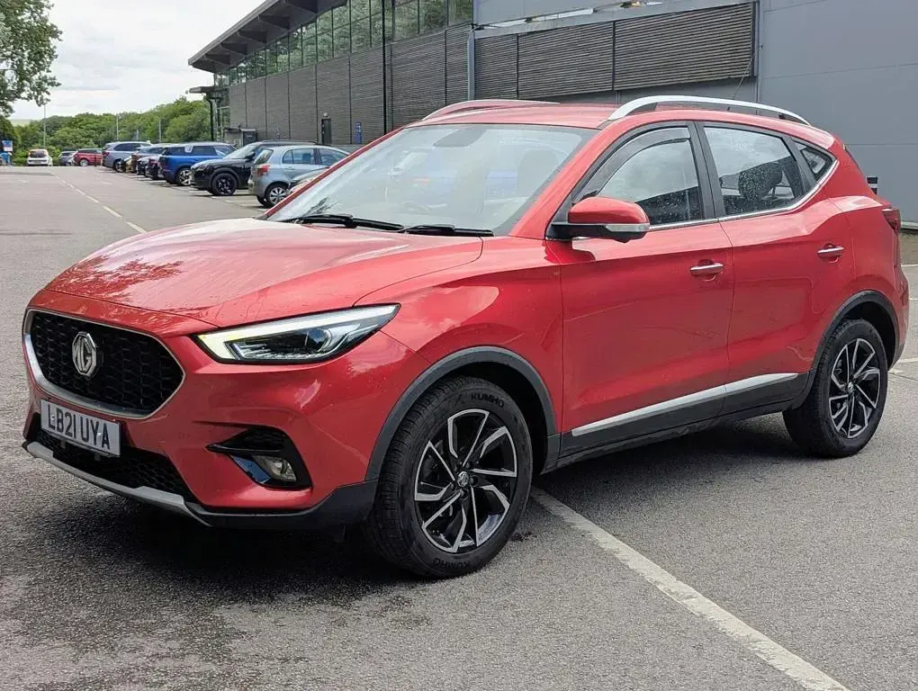Used MG ZS 106 HP (77 kW) 2021 Red SUV