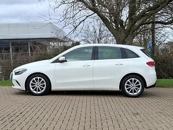 Used Mercedes B180 Executive 136 HP (100 kW) 2020 White MPV