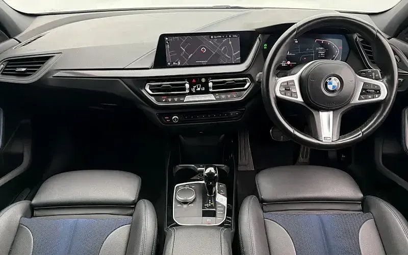 Used BMW 118 M Sport 136 HP (100 kW) 2022 White Hatchback
