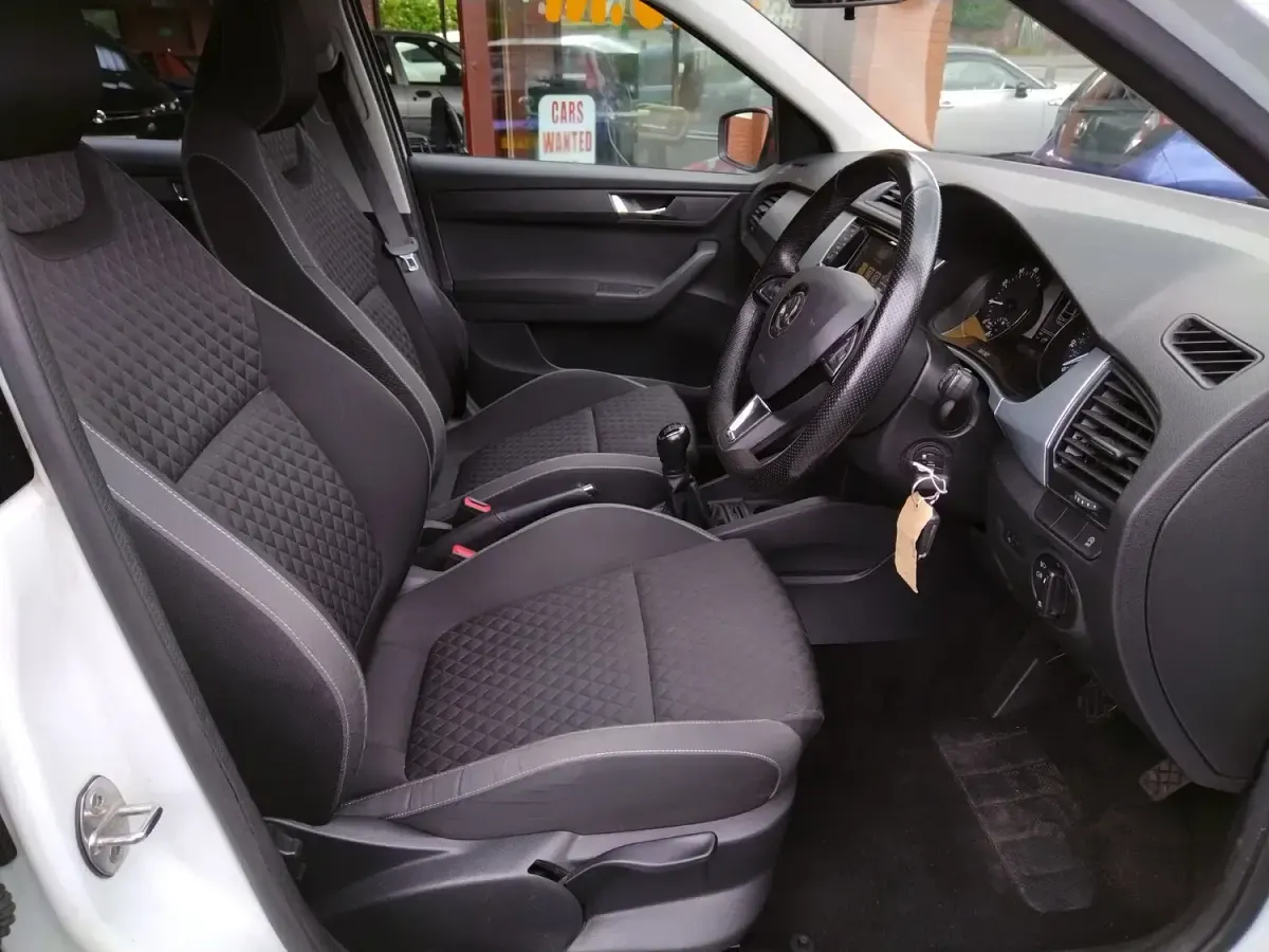 Used Skoda Fabia 110 HP (80 kW) 2018 White Hatchback