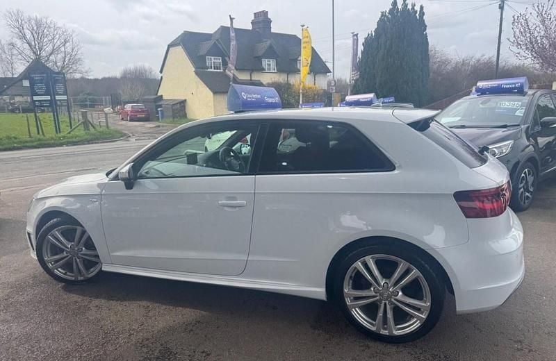 Used Audi A3 S-Line 150 HP (110 kW) 2015 White Hatchback