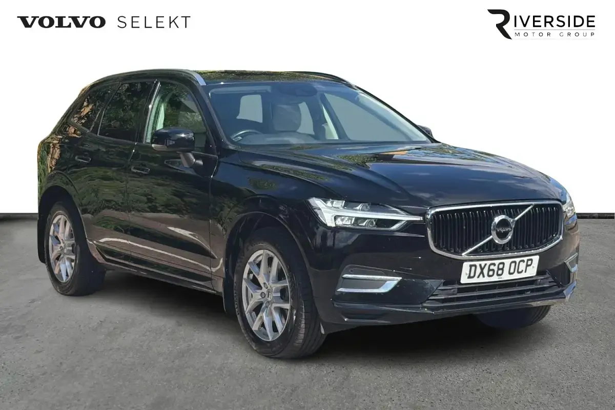 Used Volvo XC60 Momentum 250 HP (183 kW) 2018 Black SUV
