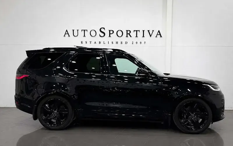 Used Land Rover Discovery 5 300 HP (220 kW) 2024 SUV