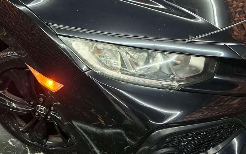 Begagnad Honda Civic SR 129 HK (94 kW) 2017 Svart Halvkombi