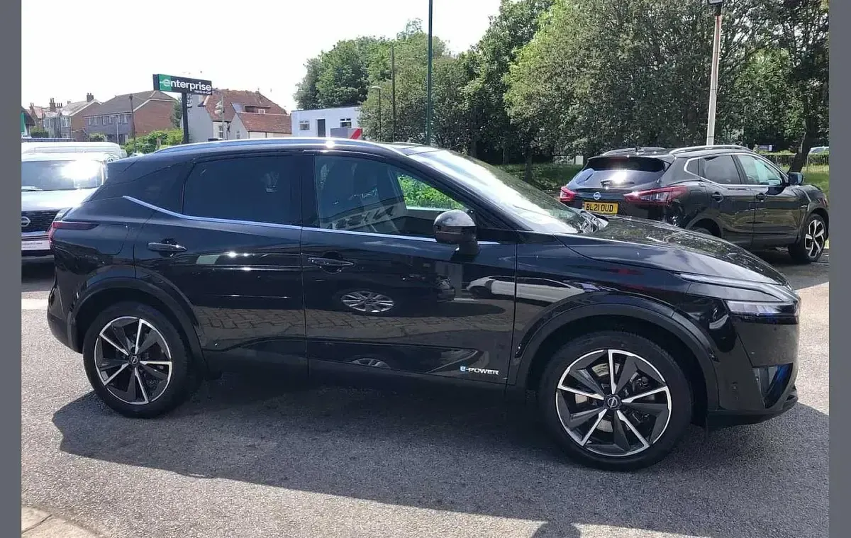 Used Nissan Qashqai Tekna 190 HP (139 kW) 2023 Black SUV