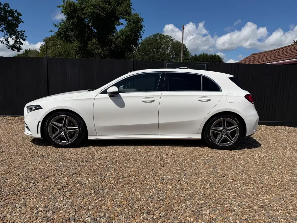 Used Mercedes A200 Executive 163 HP (119 kW) 2019 White Hatchback