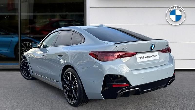 Usado BMW i4 Comfort Edition 436 kW (593 CV) 2025 Gris Berlina