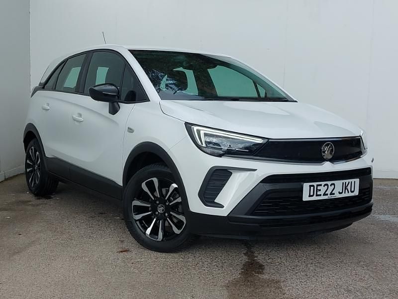White Used 2022 Vauxhall Crossland Design Edition SUV | £11,698 (Fair price) - Image 1/4