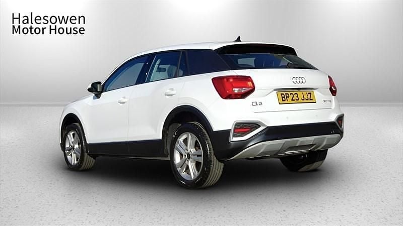 Used Audi Q2 Sport 110 HP (80 kW) 2023 White SUV