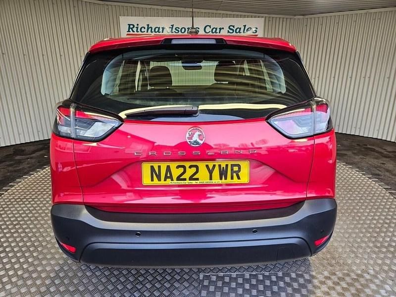 Used Vauxhall Crossland Design Edition 83 HP (61 kW) 2022 Red SUV