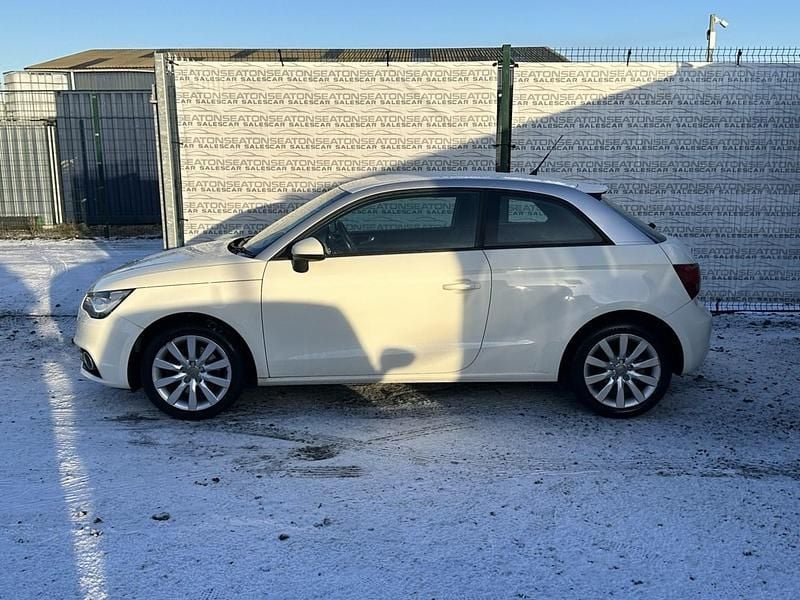 Used Audi A1 Sport 105 HP (77 kW) 2012 White Hatchback