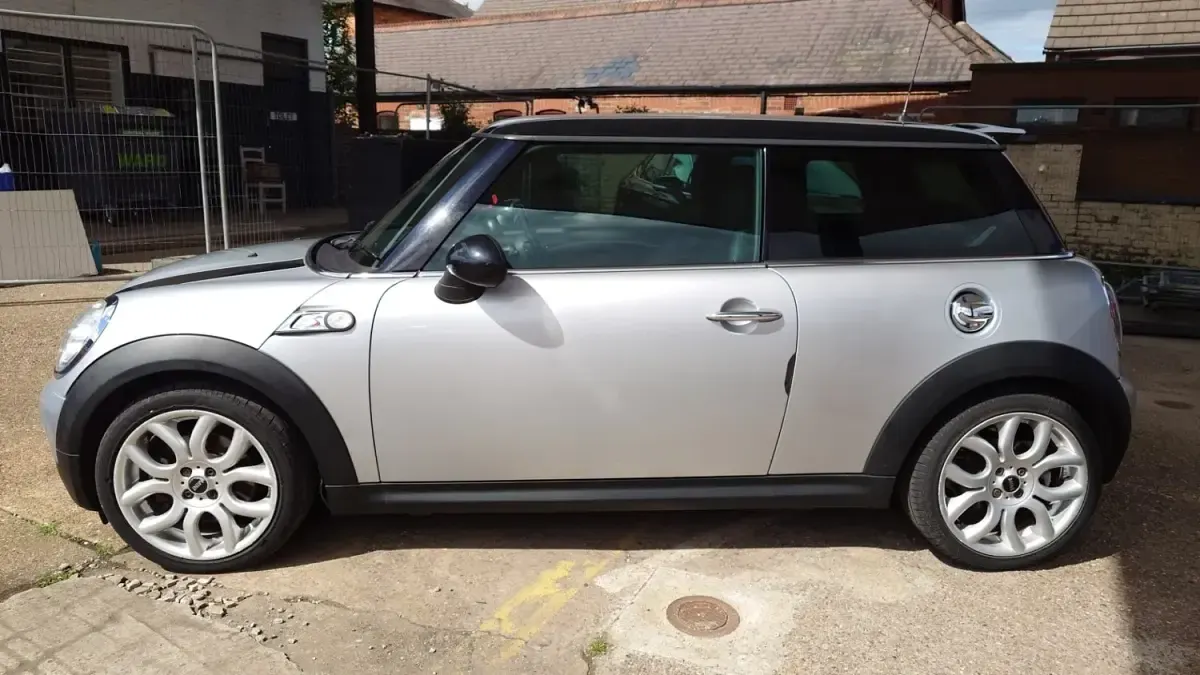Usado Mini Cooper S Hatch 2007 Plateado Utilitario