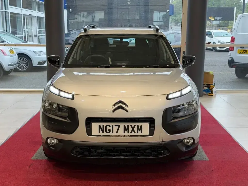 Used Citroën C4 Cactus Feel 82 HP (60 kW) 2017 Silver Hatchback