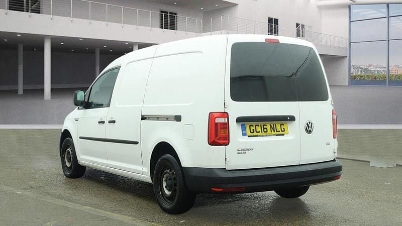 Used VW Caddy Maxi Startline 102 HP (75 kW) 2016 White MPV