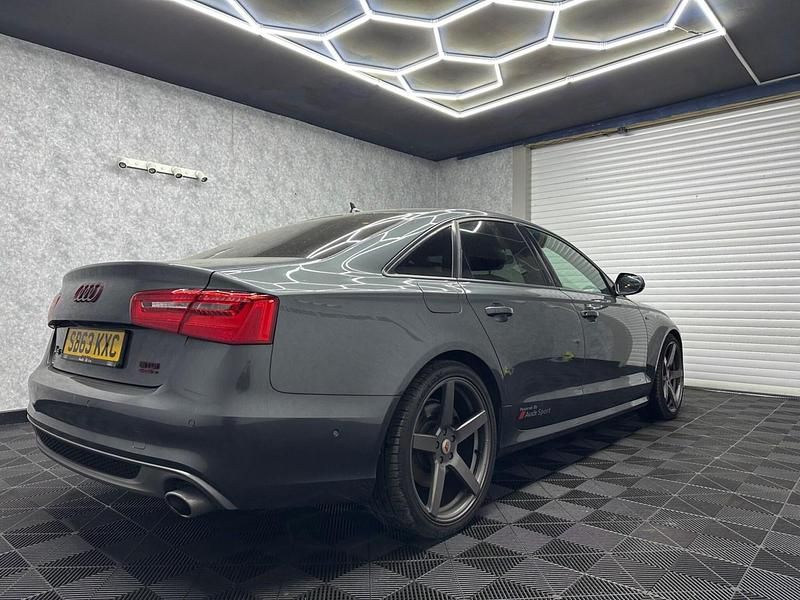 Usado Audi A6 Black Edition 2013 Gris Berlina