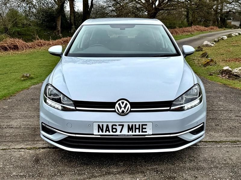 Used VW Golf VII SE 115 HP (84 kW) 2017 Silver Hatchback