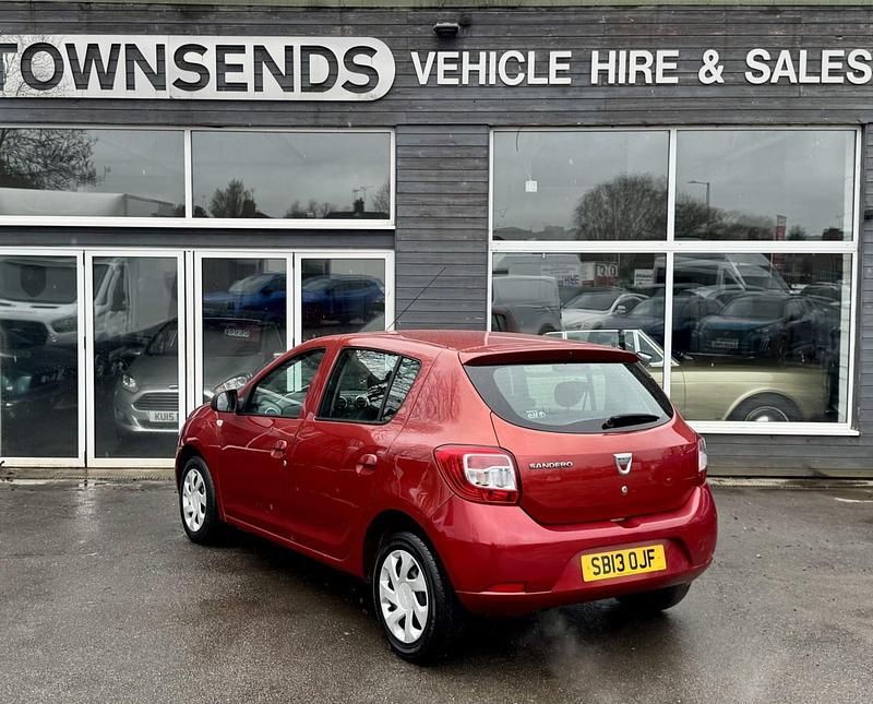Used Dacia Sandero Lauréate 2013 Red Hatchback