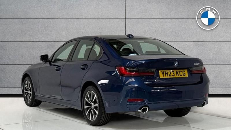 Used BMW 320 Sport Line 181 HP (133 kW) 2023 Blue Sedan