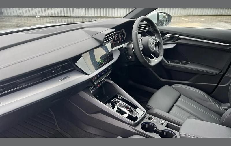 Used Audi A3 S-Line 147 HP (108 kW) 2025 White Hatchback