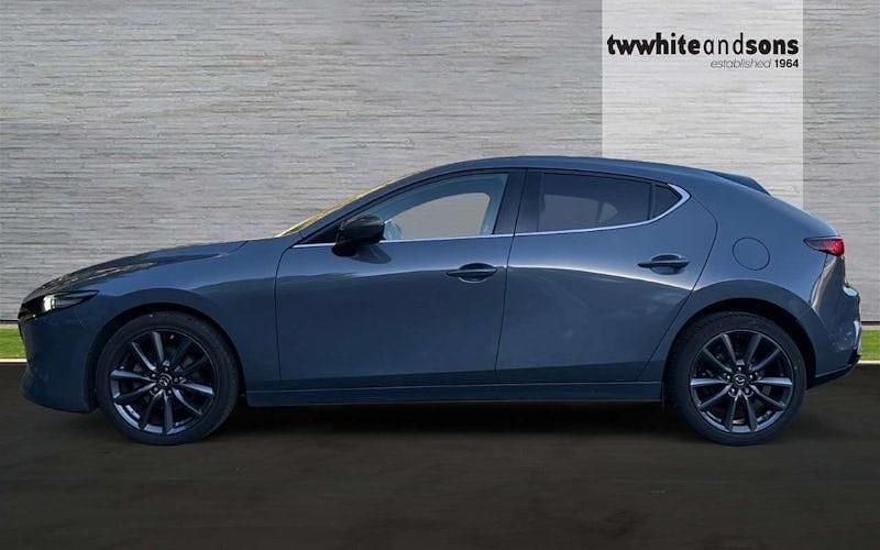 Begagnad Mazda 3 Inclusive 122 HK (89 kW) 2021 Halvkombi