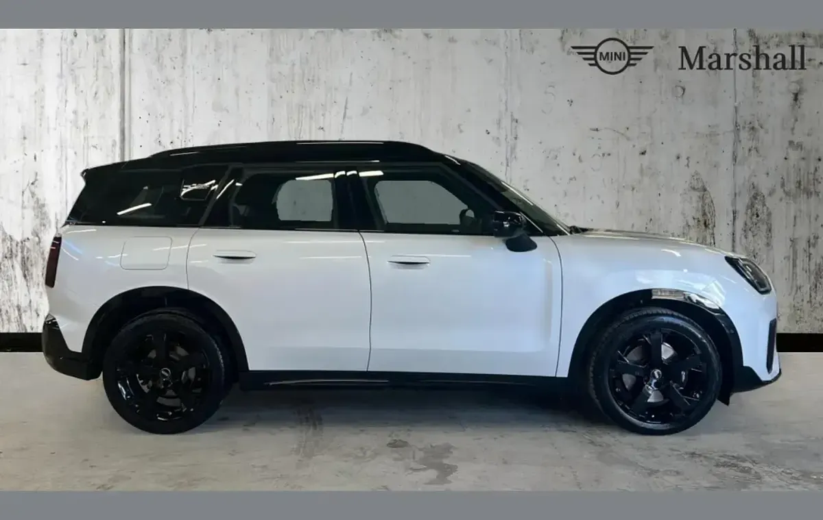 Used Mini Countryman Sport 170 HP (125 kW) 2025 White SUV