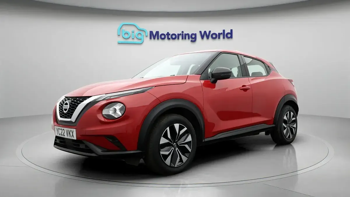 Used Nissan Juke Acenta 114 HP (83 kW) 2022 Red SUV