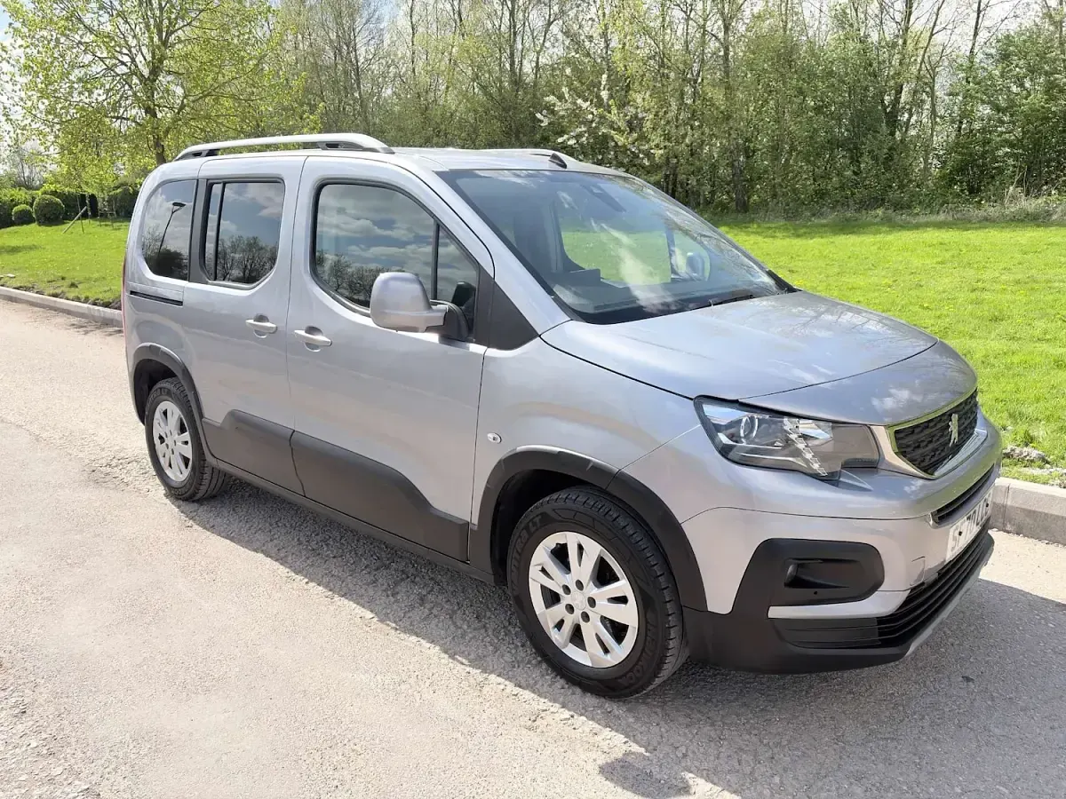 Used Peugeot Rifter Allure 100 HP (73 kW) 2021 Grey MPV
