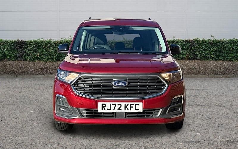 Used Ford Tourneo Titanium 122 HP (89 kW) 2024 Estate
