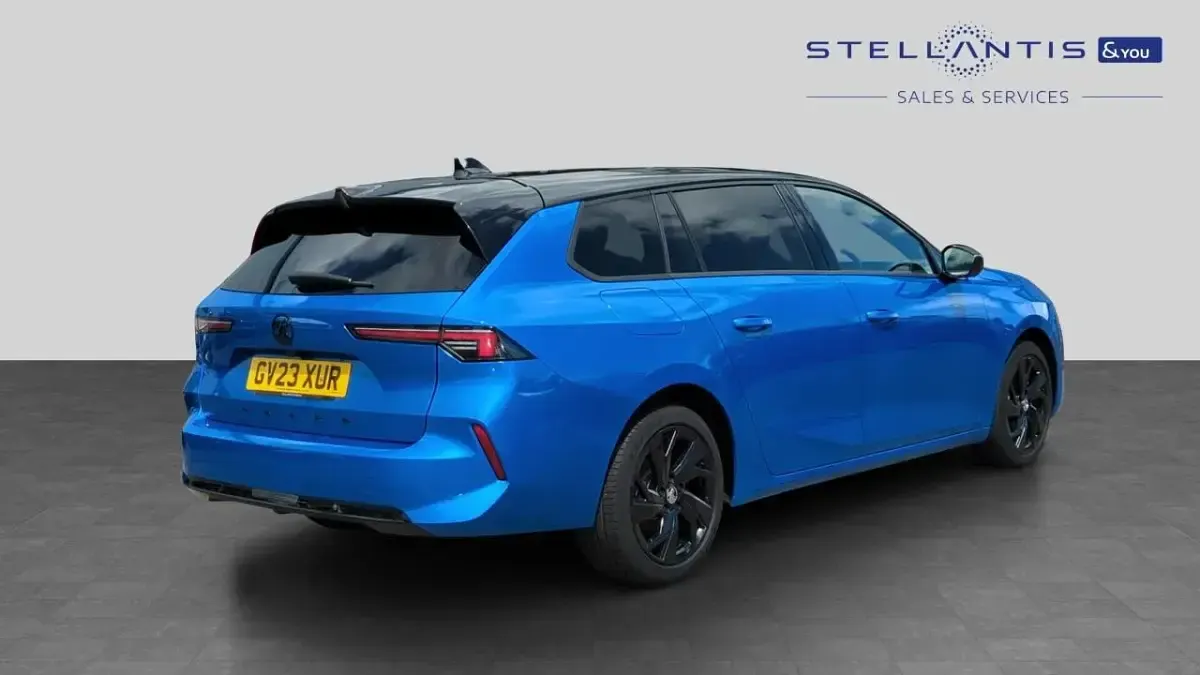 Used Vauxhall Astra S 128 HP (94 kW) 2023 Blue Estate