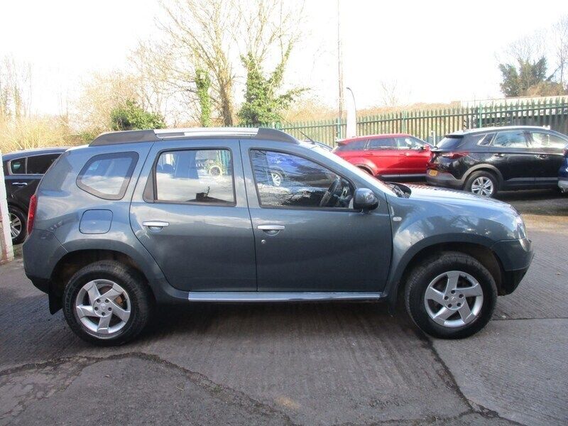 Grey Used 2014 Dacia Duster Lauréate SUV | £2,990 (Fair price) - Image 1/4