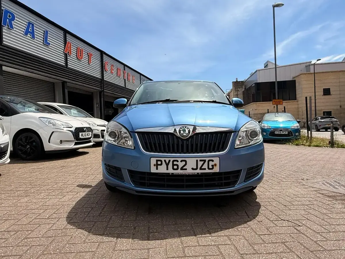 Used Skoda Fabia SE 68 HP (50 kW) 2013 Blue Hatchback
