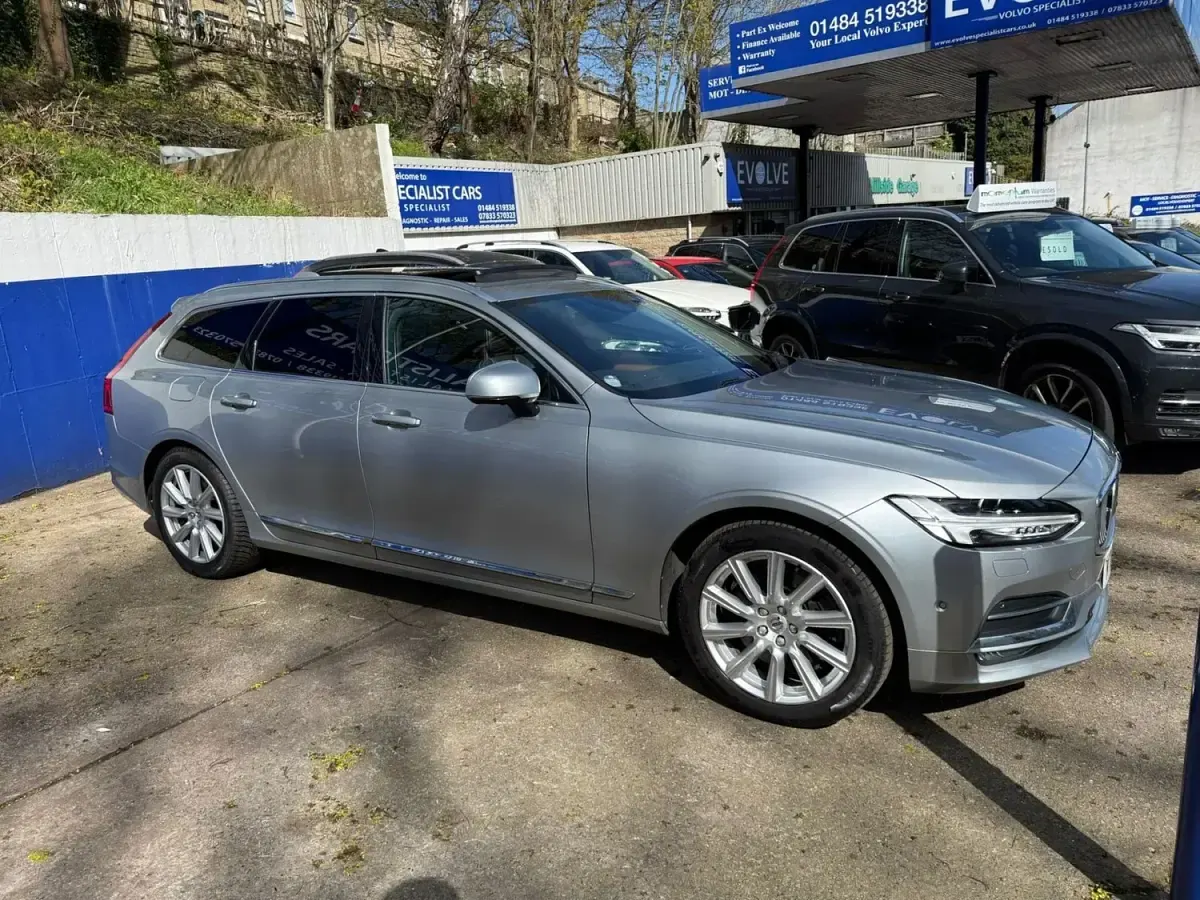 Usado Volvo V90 Inscription 235 CV (172 kW) 2016 Plateado Familiar